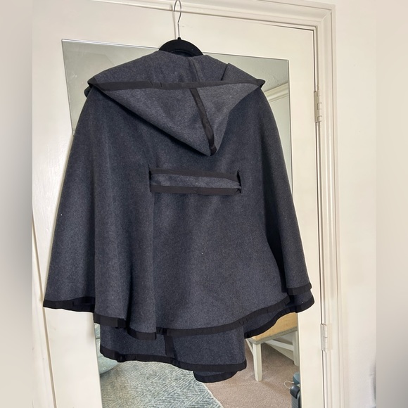 Anthropologie poncho - Picture 2 of 2